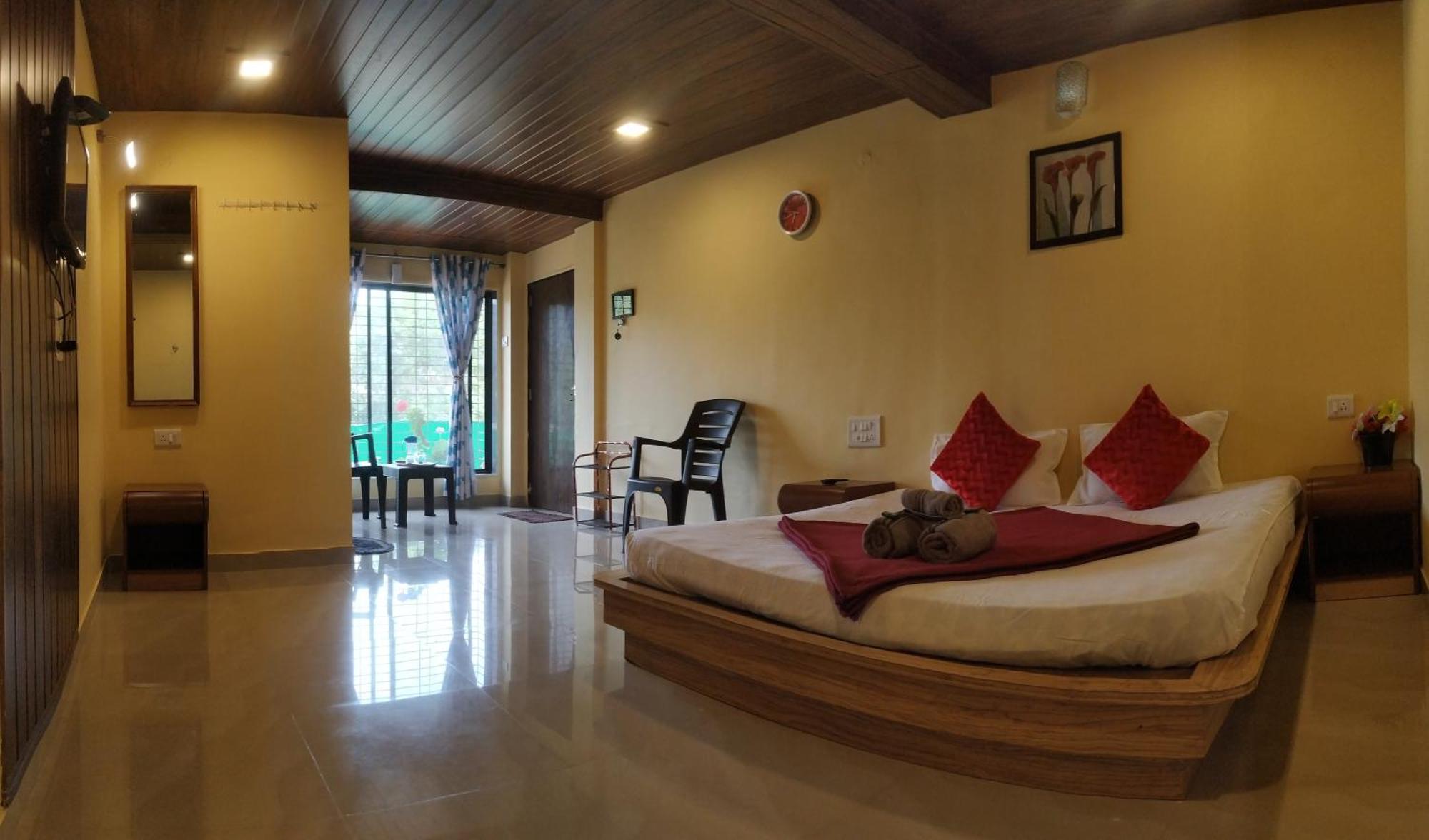 Bluebell Residency Hotel Mahabaleshwar Room photo